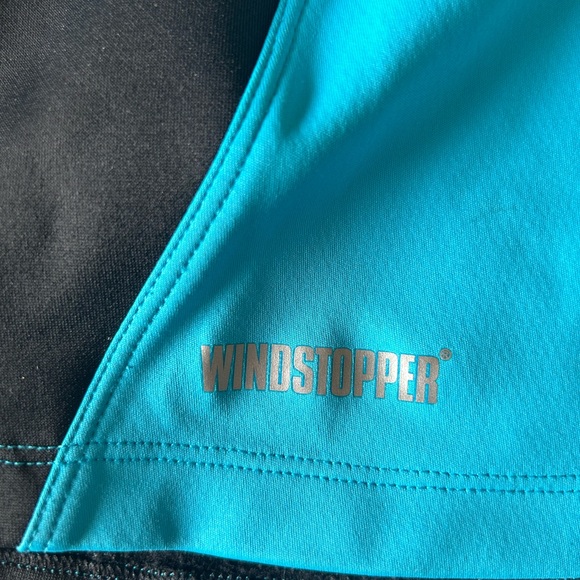 Womens North Face running jacket Medium - Picture 9 of 10